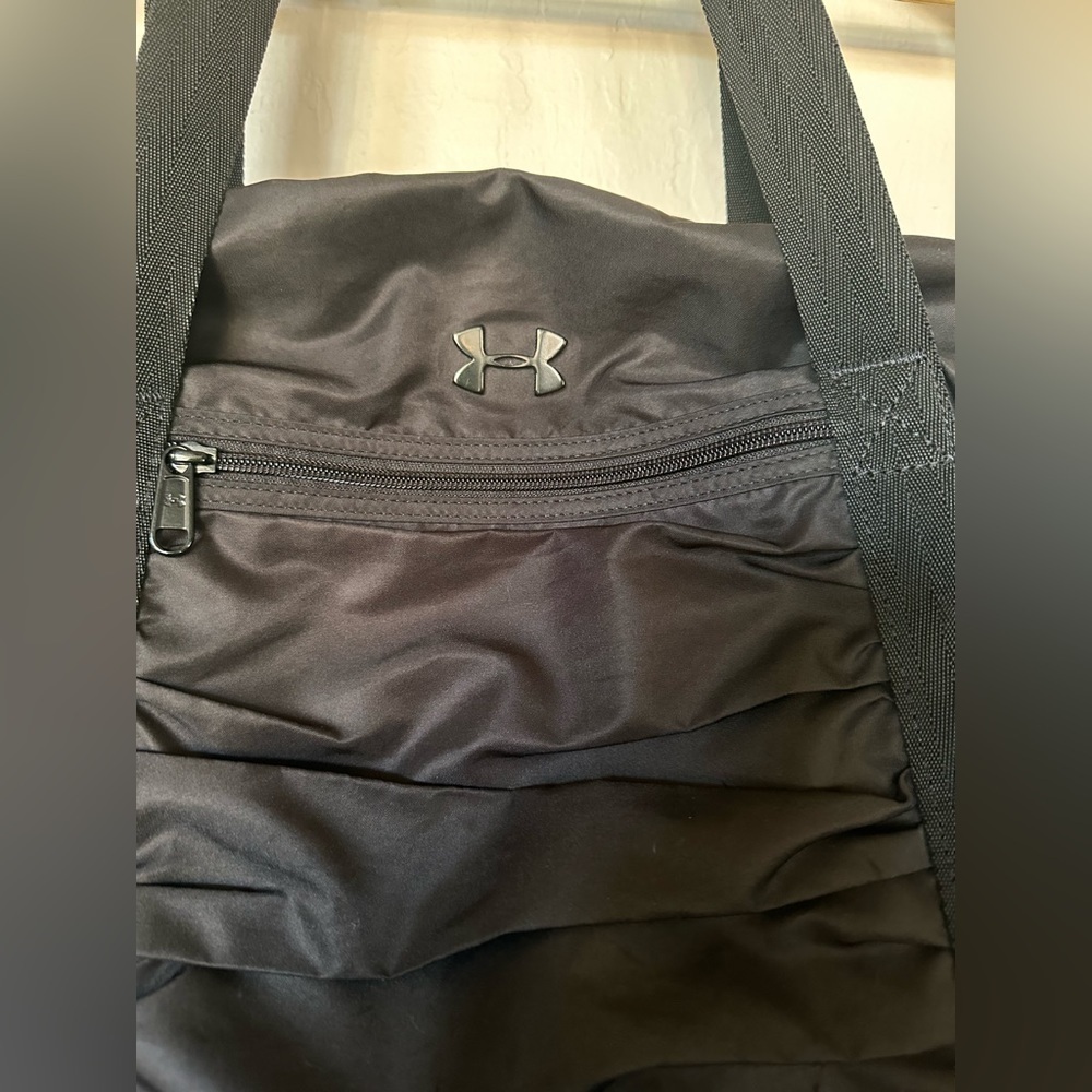 Under Armour Black Gym Bag Rouched Nylon - Picture 3 of 7